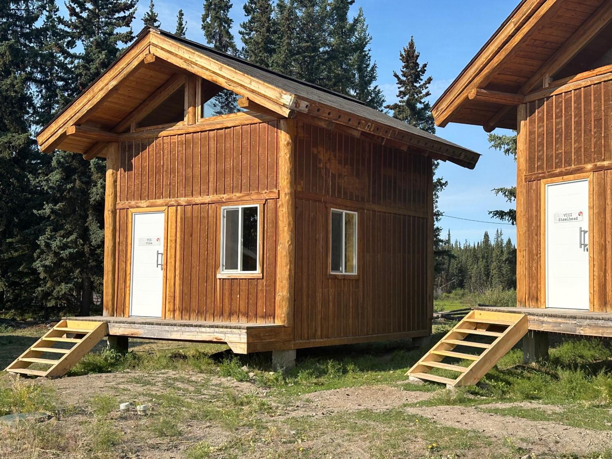 Red Cariboo Resort Anahim Lake Exterior photo